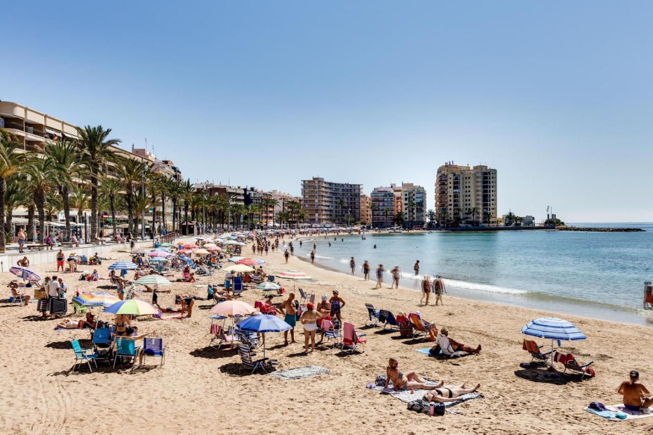 Apartamento Caballero De Rodas Torrevieja Buitenkant foto
