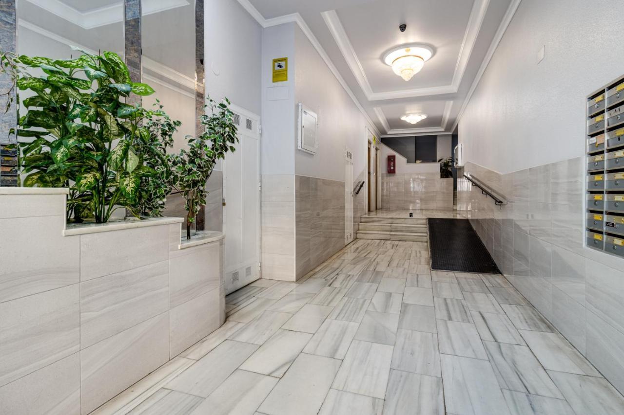 Apartamento Caballero De Rodas Torrevieja Buitenkant foto