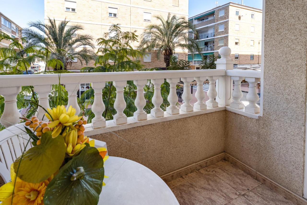 Apartamento Caballero De Rodas Torrevieja Buitenkant foto